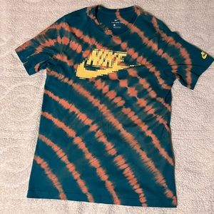 Nike T-shirt